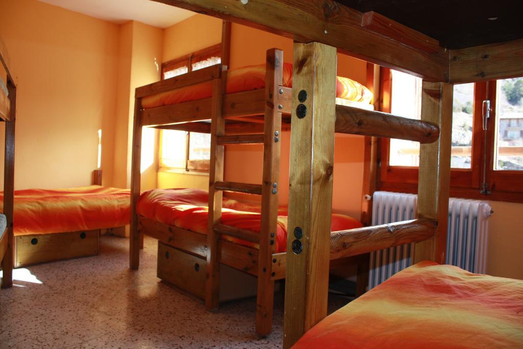La Closa Castellar De N'Hug Exterior photo